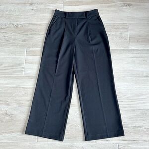 NWT LOFT Wide Leg High Waisted Black Pleated Dress Pants Size 6 Petite